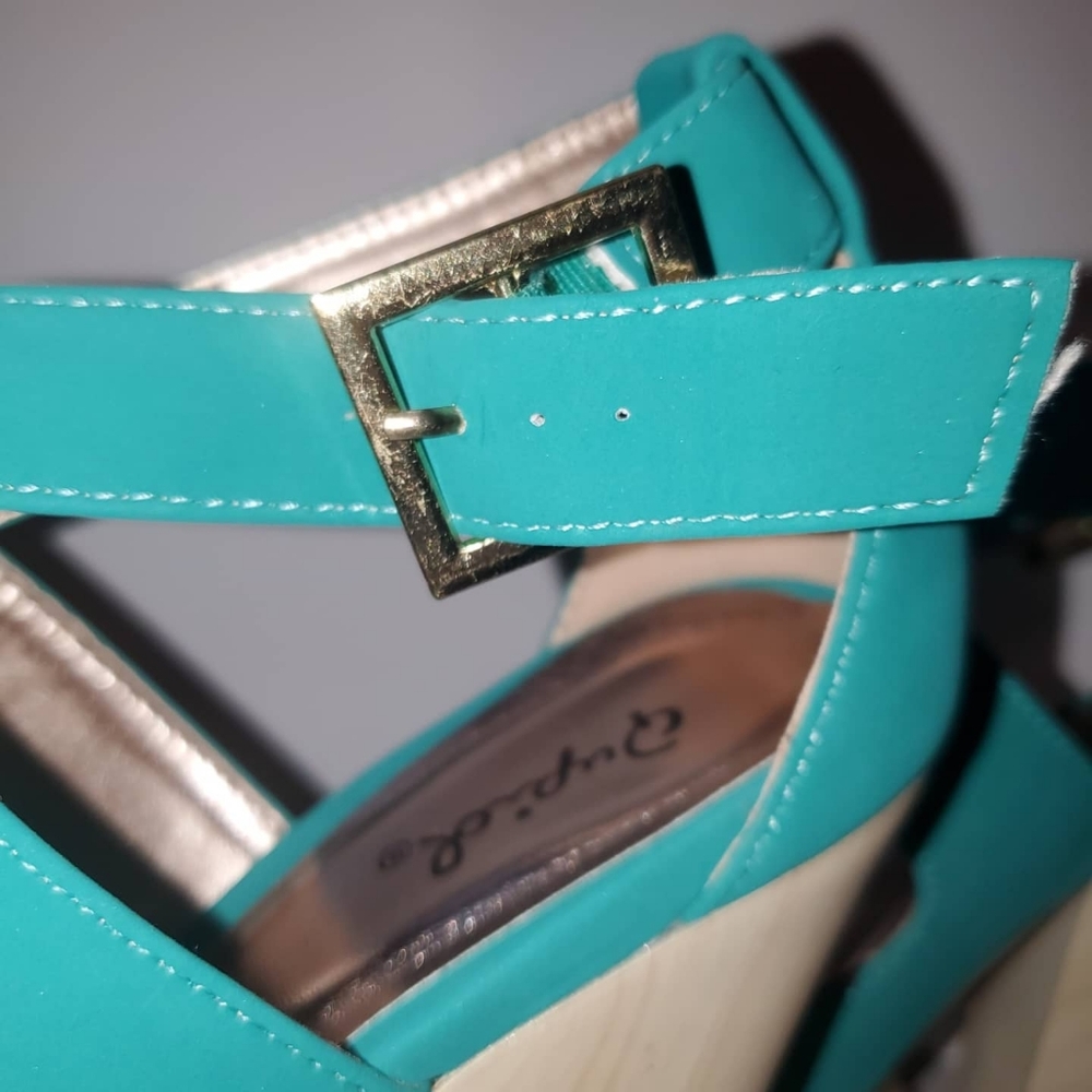 Ankle-strap Wedge - Picture 5 of 6